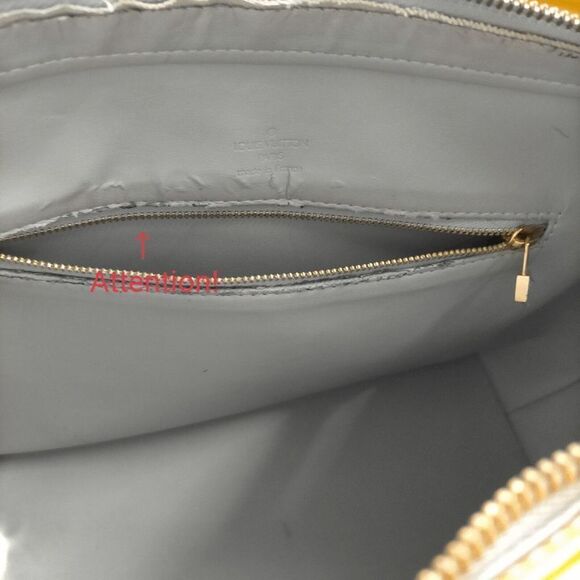 Authentic Louis Vuitton LV Vtg 1999 Yellow Vernis Leather Houston Handbag *FLAWS - Picture 7 of 14